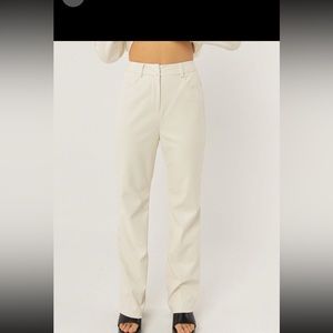 Pants in snakeskin print